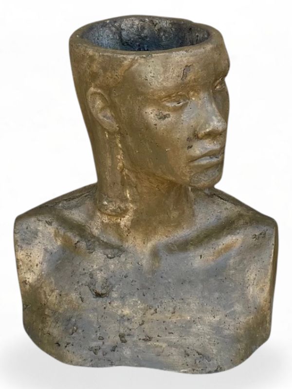 Diana Head Planter Antique Amber Finish - H420mm x W250mm - 3kg