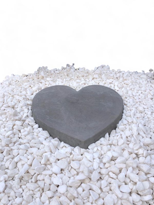 Heart Paver SMALL Black - 345x50mm - 9kg