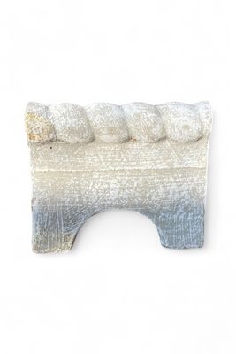 Rope Edging Medium White Wash Finish H170mm x L210mm x 40mm thick 2.3kg