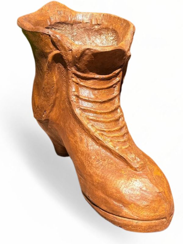 Shoe Planter Honey Clay Finish - L560mm x H350mm x W310mm - 17kg