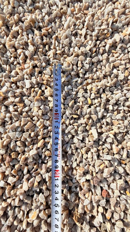 Caramel Crush 9.5mm 300x600 bags between 15-20kg