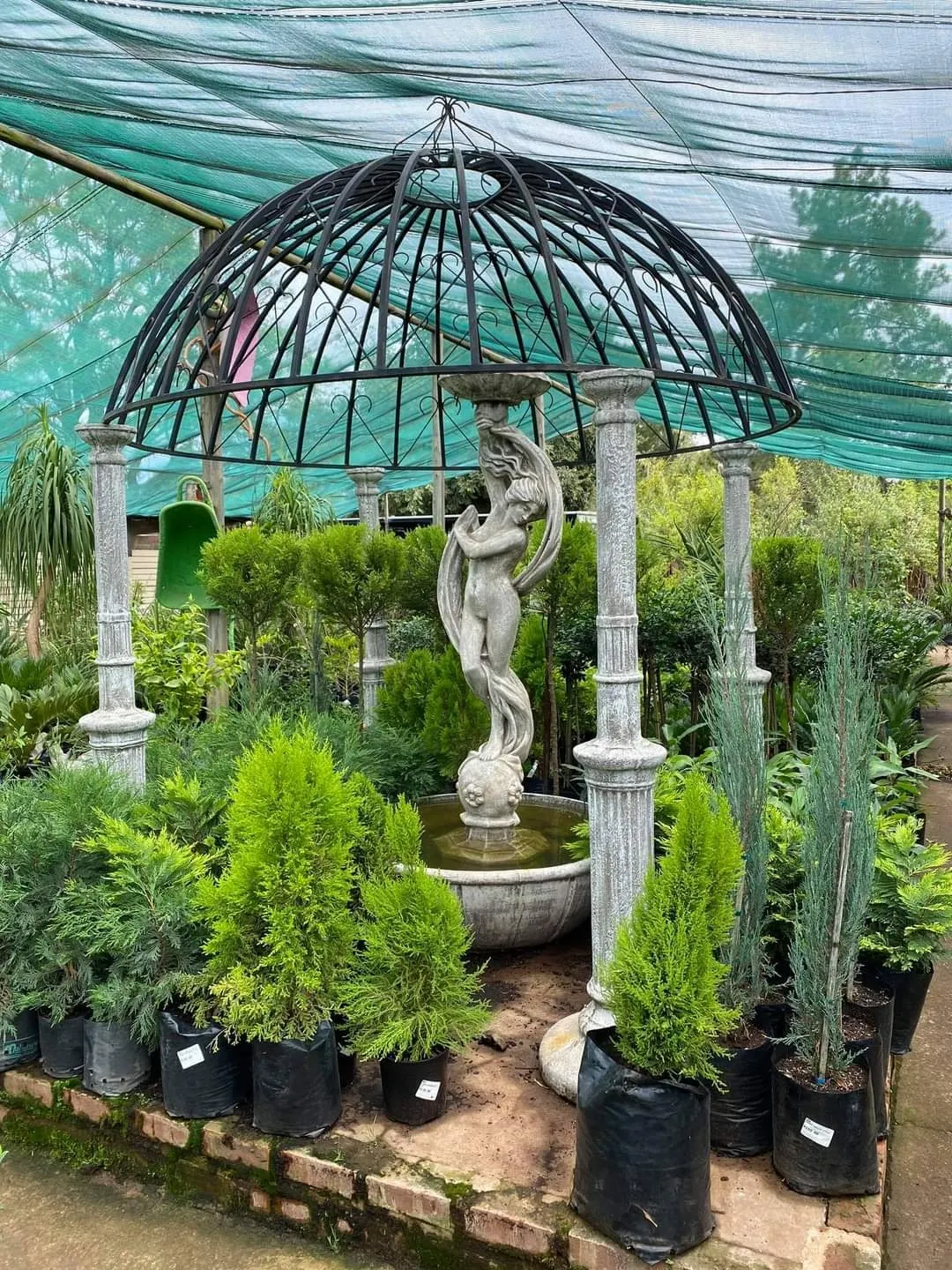 Odeliska Fountain Whitewash Finish (excl Gazebo) - H2000mm (Excluding Pump and Gazebo)