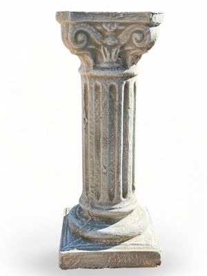 Roman Pillar Medium H:785 Top 300mmx300mm Base 320x320mm 70kg