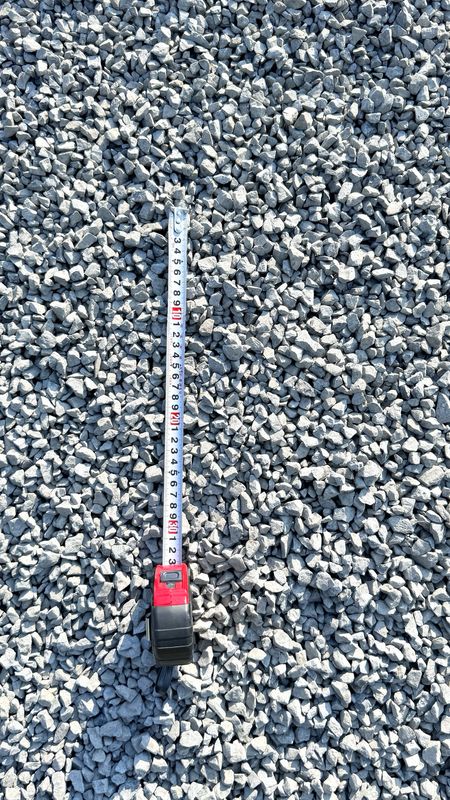 Black Crush 14mm 300x600mm bags between 15-20kg
