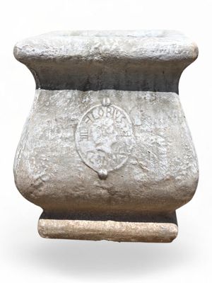 Greek Planter Round Whitewash Finish 360-300mm 17kg