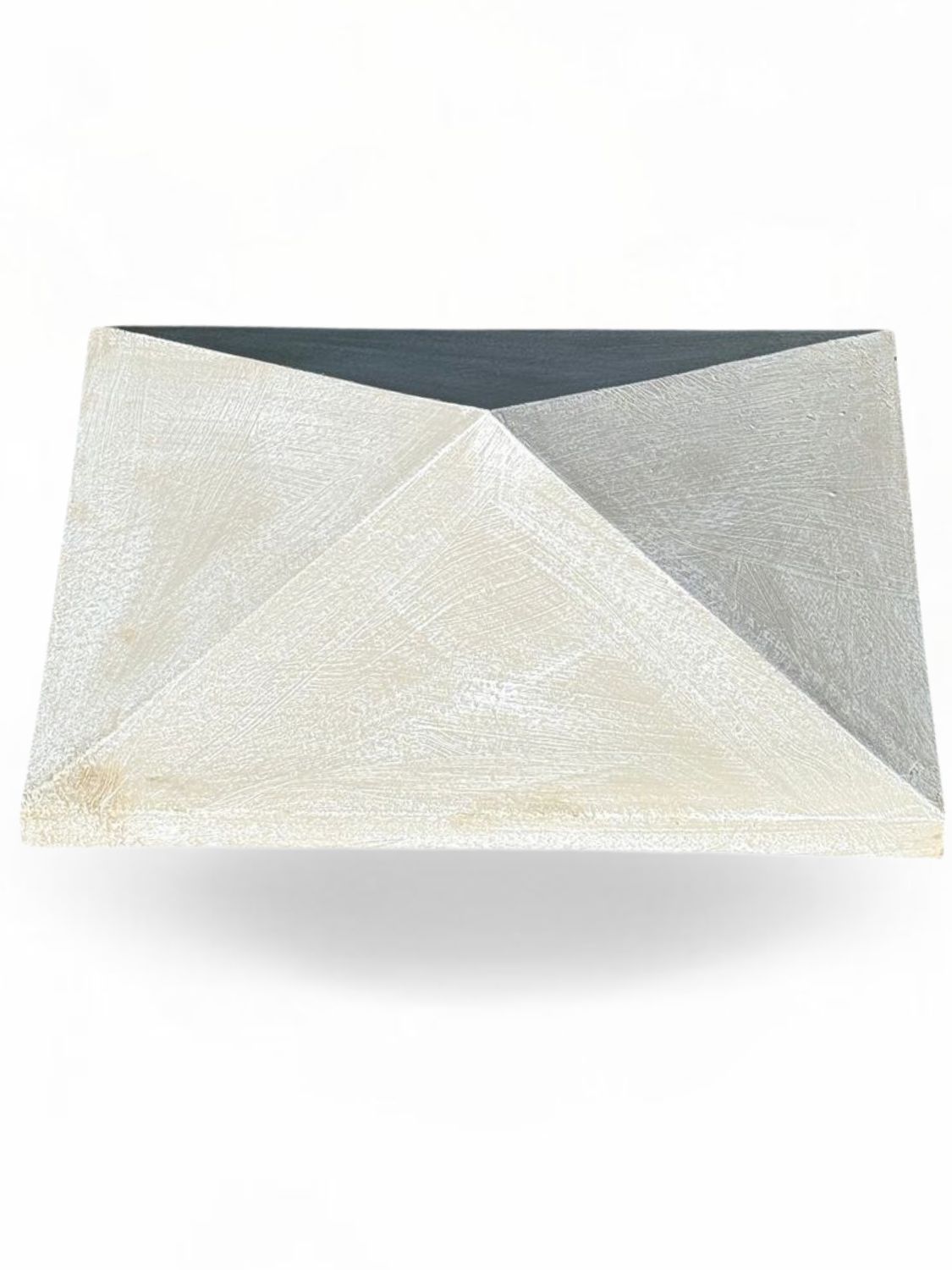 Pyramid Cap Whitewash Finish L700mm x W500mm x H250mm 84kg