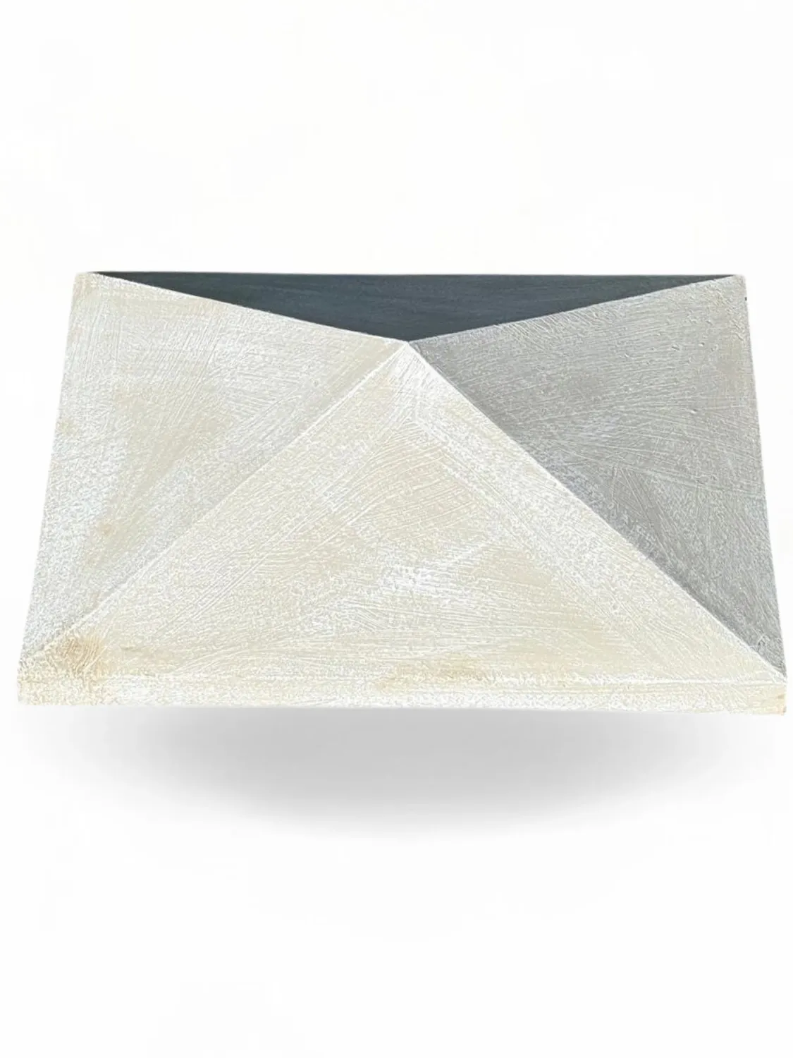 Pyramid Cap Whitewash Finish L700mm x W500mm x H250mm 84kg