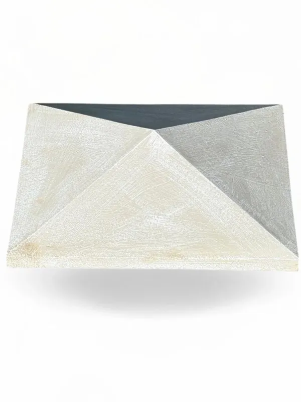 Pyramid Cap Whitewash Finish L700mm x W500mm x H250mm 84kg