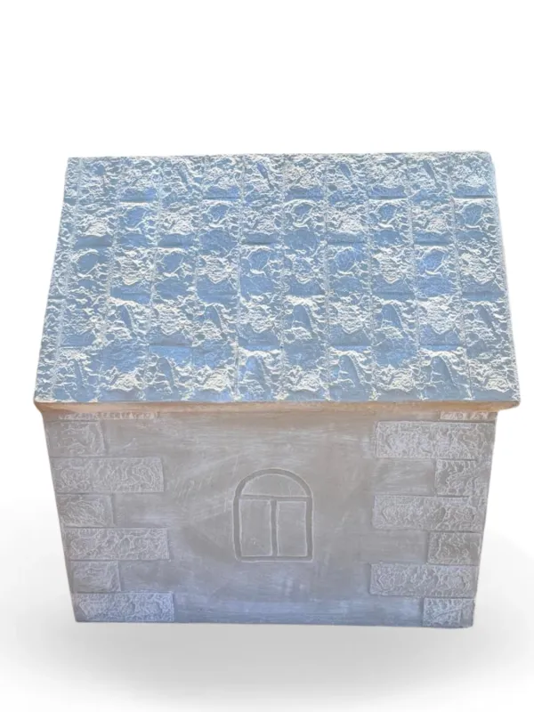 Classic Concrete Dog House Large Whitewash Finish Length:810mm Width:720mm Height:860mm