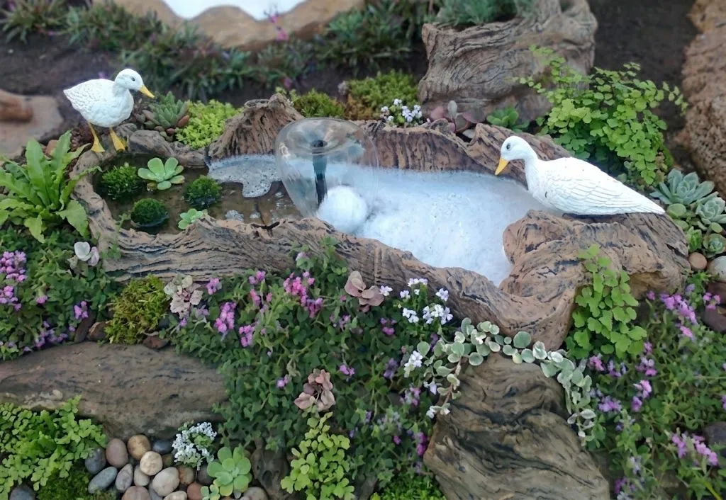 Duck Pond With Ducks 0.57Width 1.4Depth 0.30Height (CM) – 50KG​