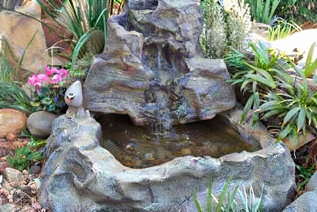 Fibre Glass Tugela Falls & Four Tier Pond Lenght:1260mm Width:1200mm Height:750mm Volume:45Liters Fibre Glass Tugela Falls & Four Tier Pond Lenght:1260mm Width:1200mm Height:750mm Volume:45Liters