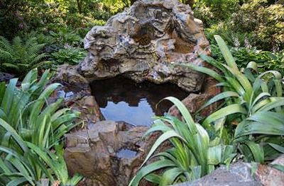Fibreglass Birdsong Cascade & Amanzi Pond Length:1310mm Width:1230mm Height:456mm Volume:60Liters Fibreglass Birdsong Cascade & Amanzi Pond Length:1310mm Width:1230mm Height:456mm Volume:60Liters