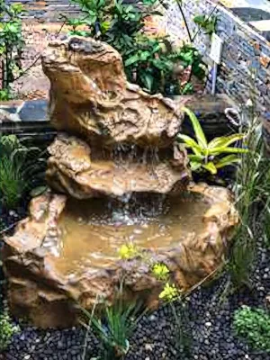 Fibreglass Orribi Falls &amp; Otter Pond Length:1280mm Width:1230mm Height:900mm Volume:45Liters
