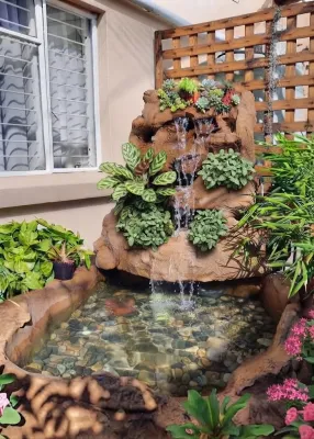 Fibreglass Mountain Falls &amp; Howick Pond &amp; Support Length:2500mm Width:1740mm Height:1800mm Volume:340Liters