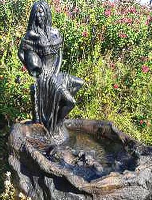 Fibreglass Angelina Falls &amp; Pond Length:570mm Width:600mm Height:630mm Volume:4Liters