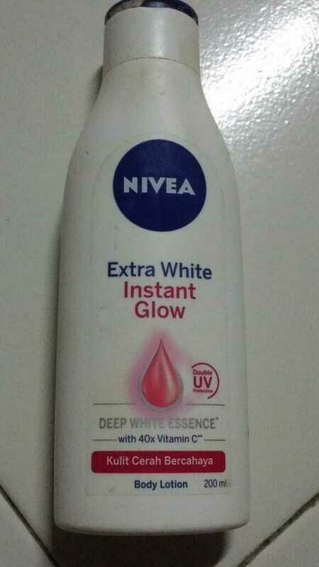 Nivea Extra White Instant Glow