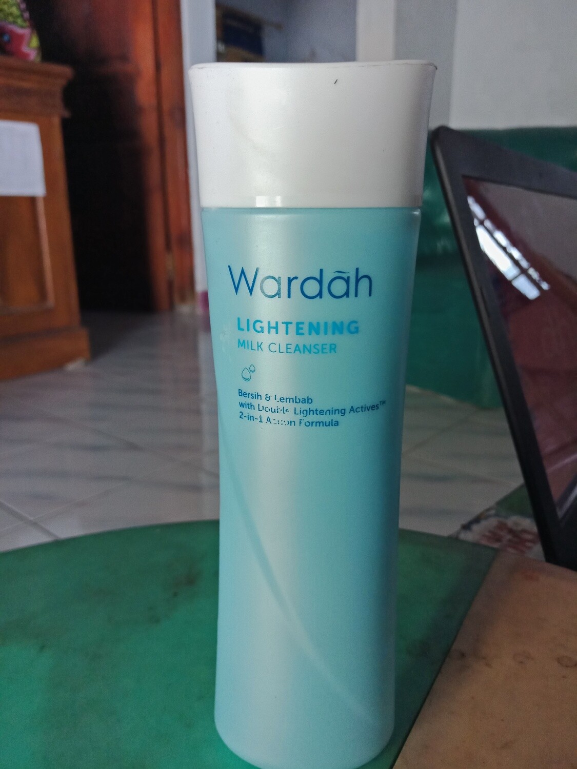 Lightening Milk Cleanser