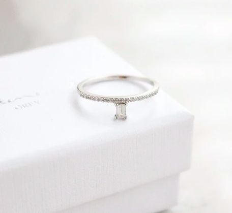 EMERALD RING-SILVER
