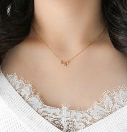 Bow Necklace