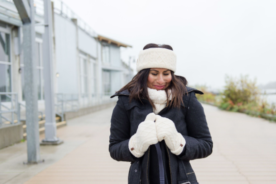 Mittens Cable Knit White