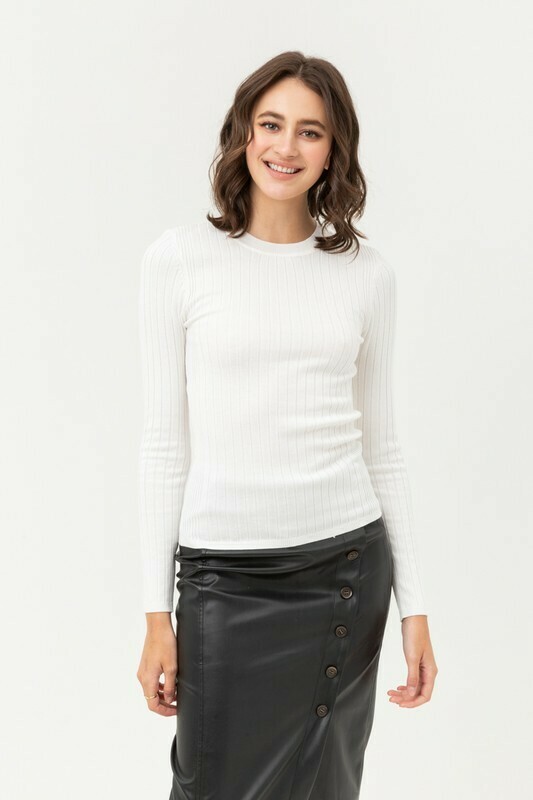 L/S Ribbed Detail Round Neck