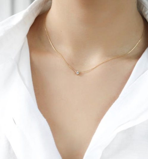Moyenne Crystal Necklace