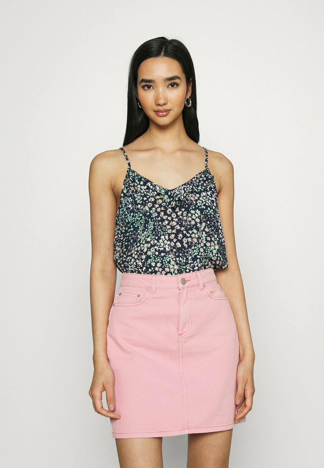 VMHannah Foil Singlet Top- Navy