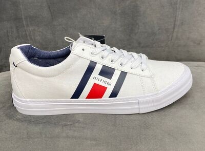 Ranker Sneaker- White