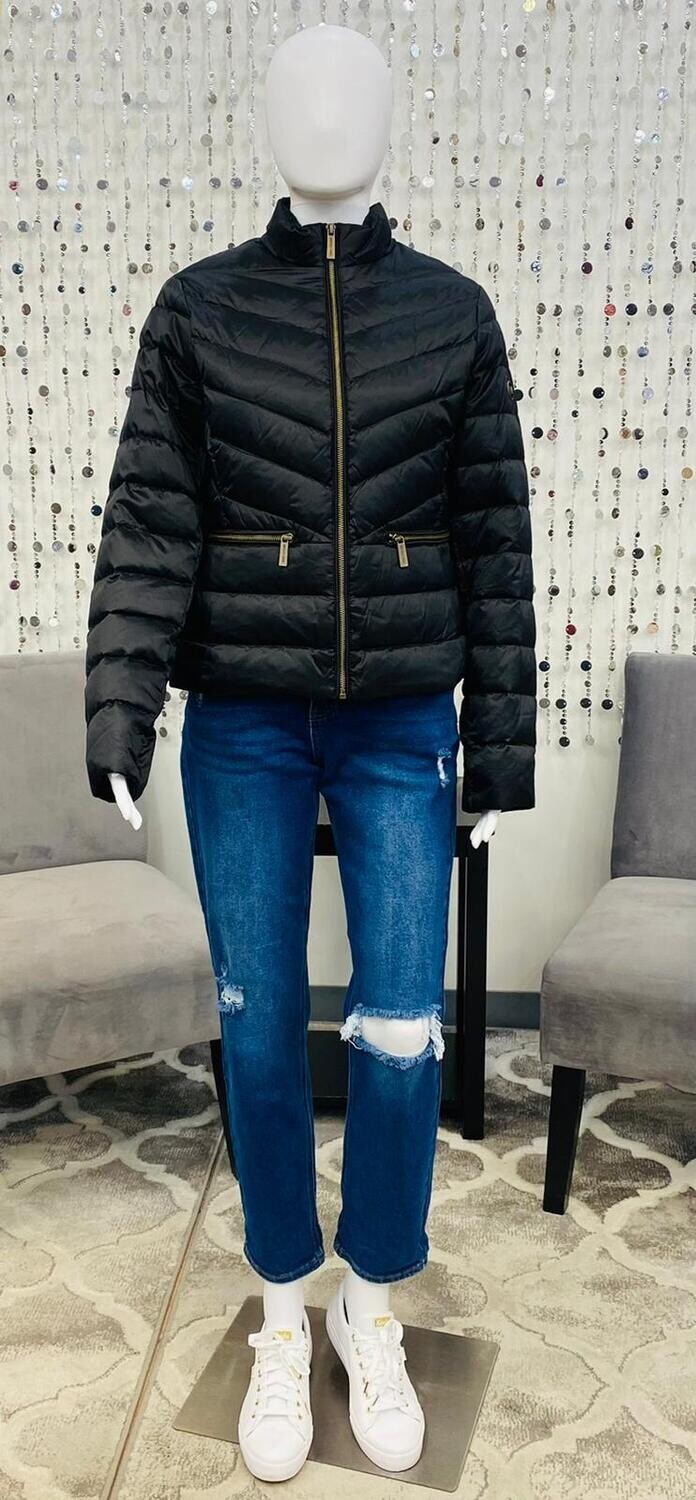 MU2207D47X MK Short Zip Puffer-Black