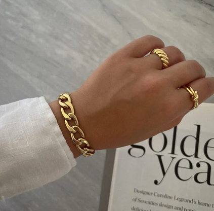 Hugo Bracelet-Gold