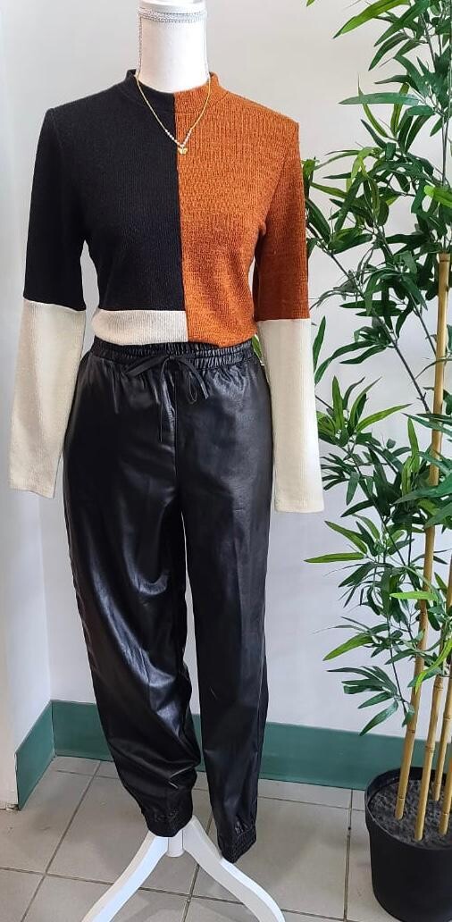 222063 Woven Pant-Black