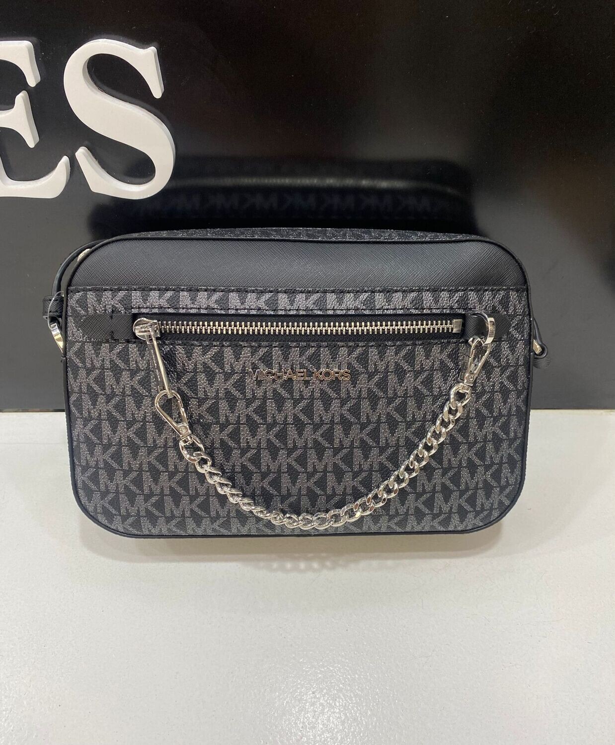 35F2STTC9K MK Jet Set Xbody-Black/Silver