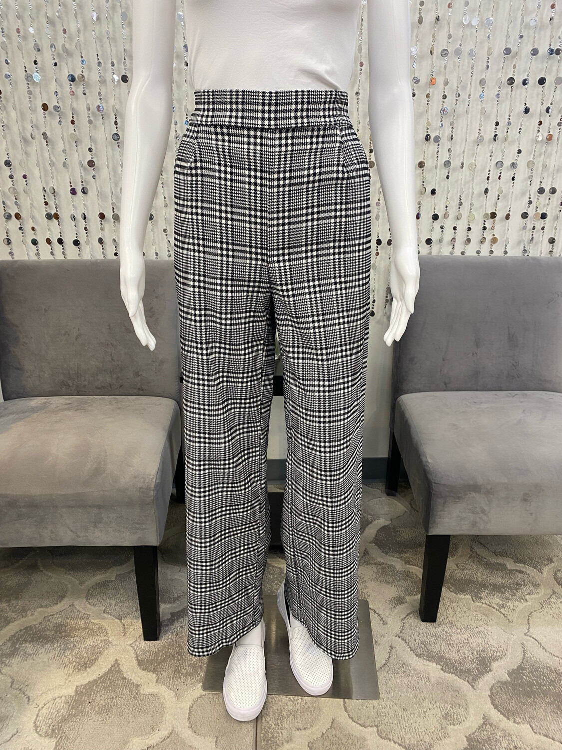 30491405 Plaid Straight Pull On Pants-Black/White