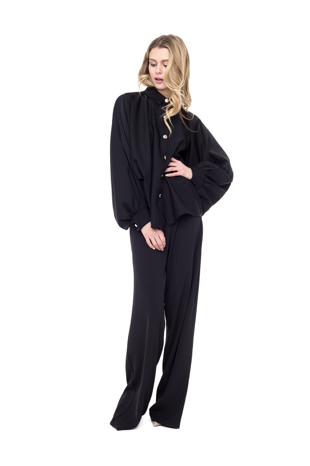 21/U6880PKD Batwing Blouse-Black