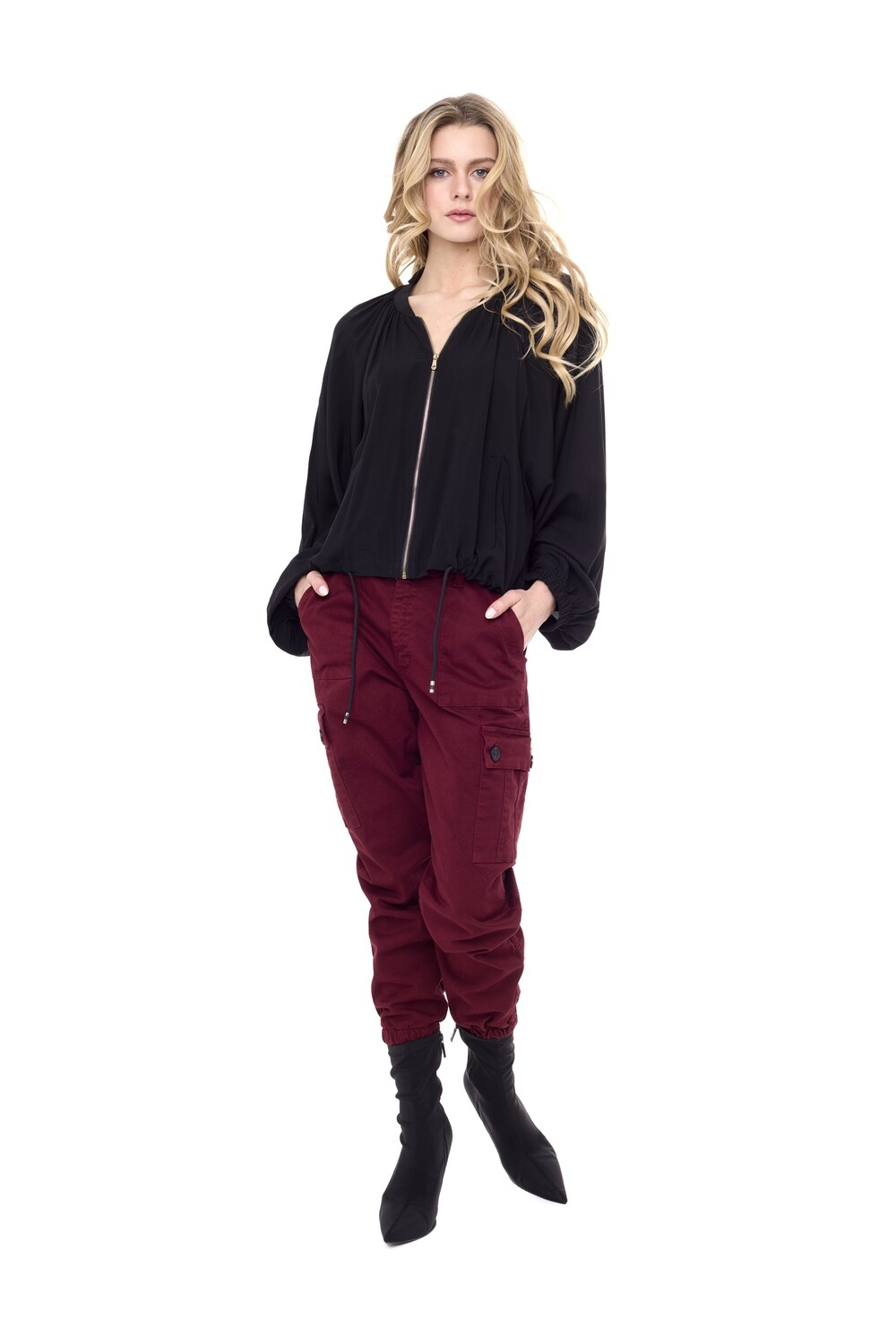 26/CA572D Astrid Bomber-Black
