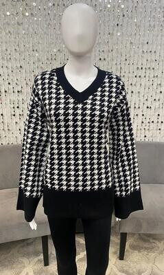23200 Houndstooth Sweater-Houndstooth