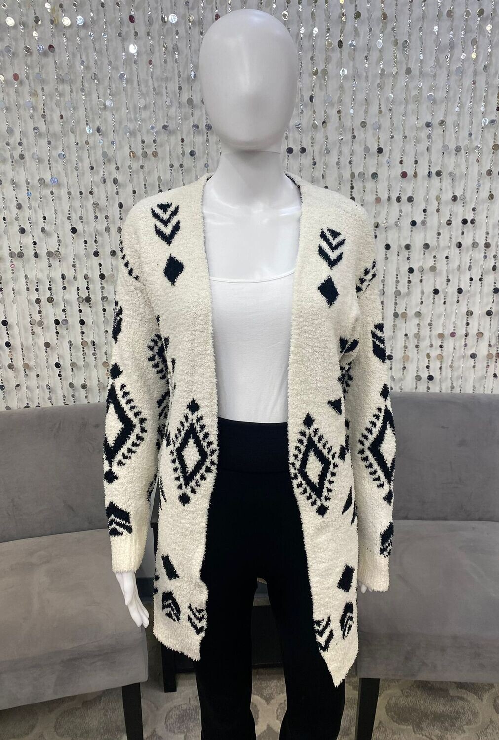91704 Arctic Wolf Cardigan-Black/White