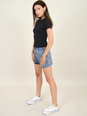 75C025S Roxis Crewneck Tee-Black