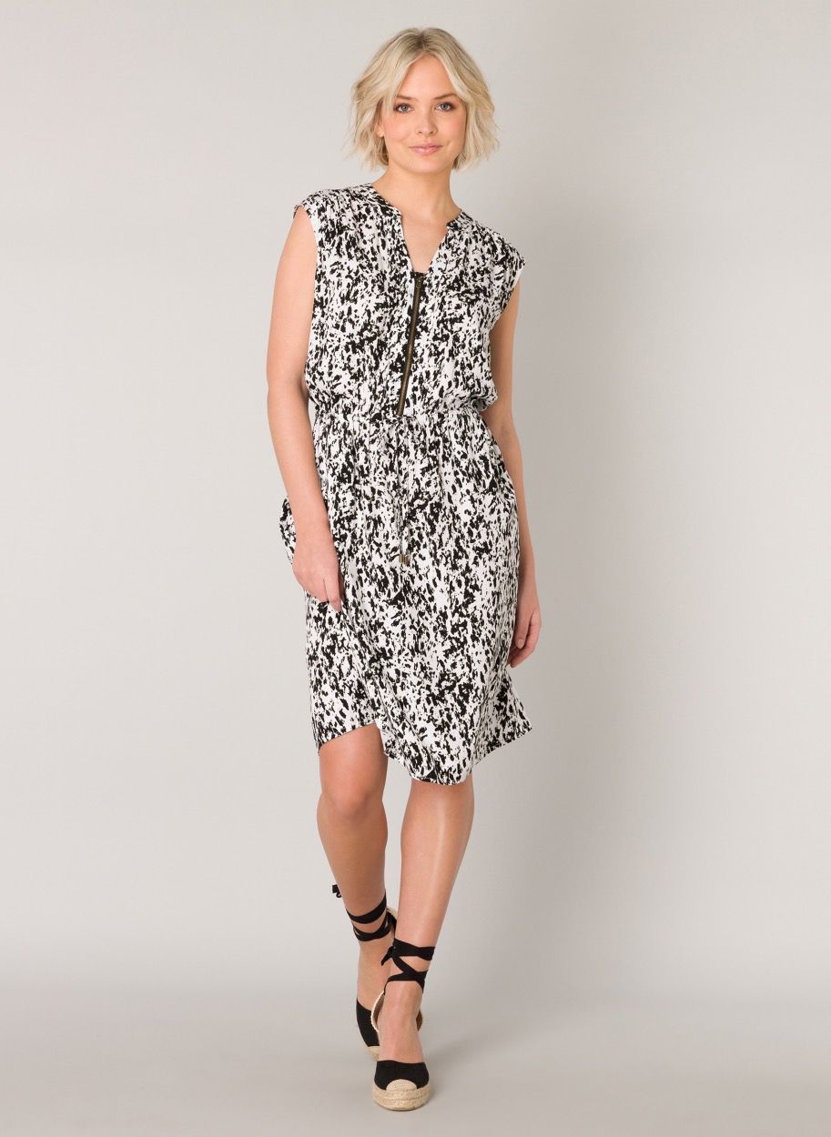 0003678 Iby Dress-White/Black Multi