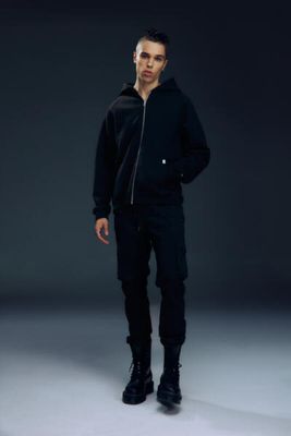 RH600 Raglan Zip Up-Black