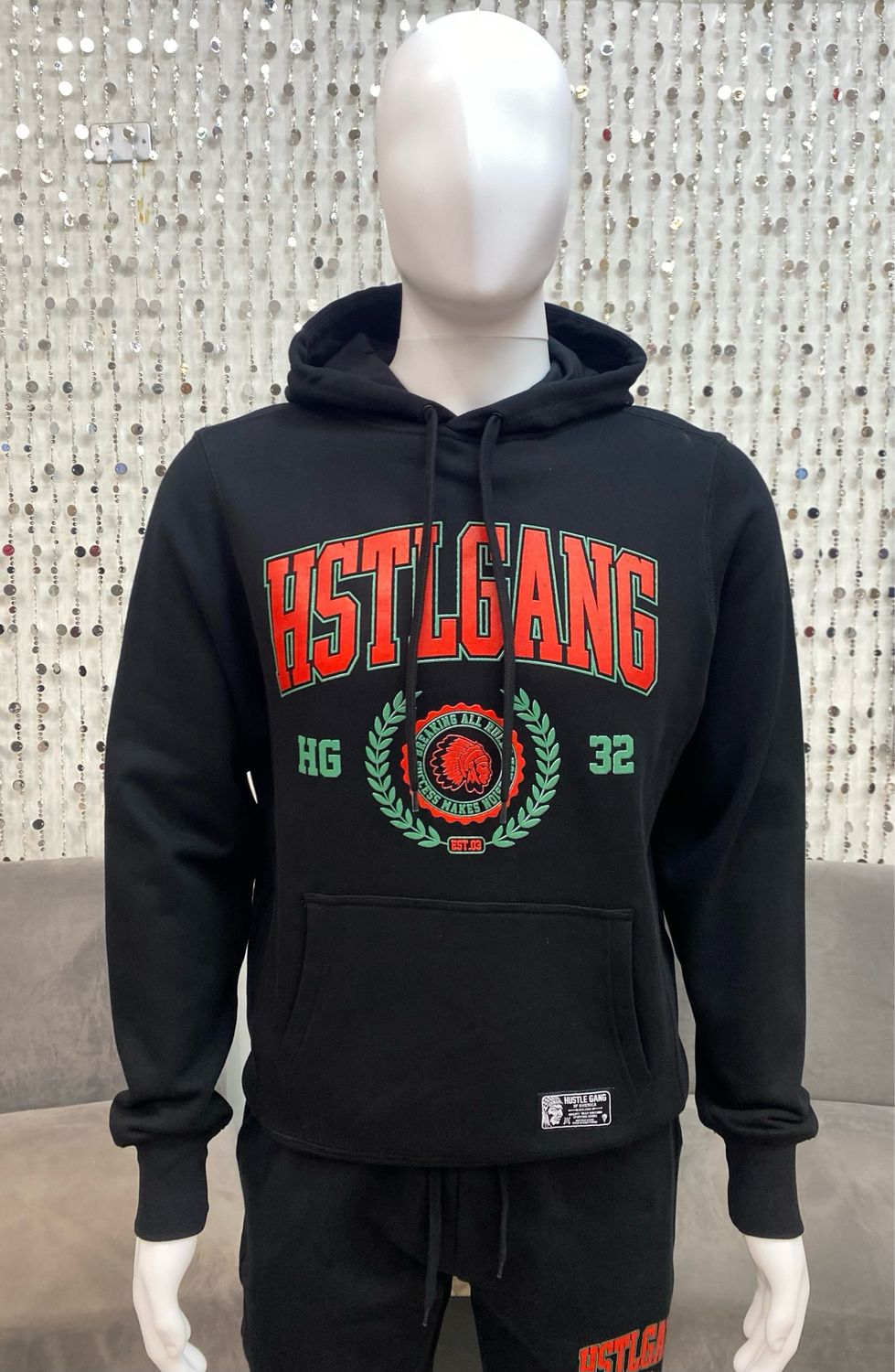 HG2460115 Graduate Hooded Pullover-Black/Red