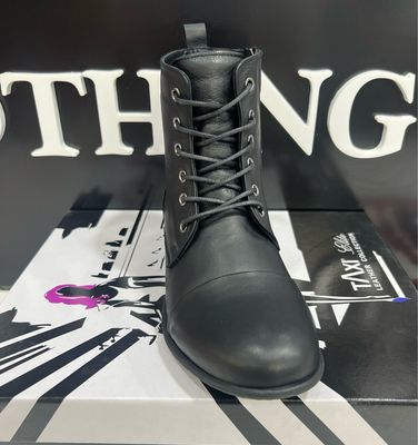 Everly Wren Leather Boot-Black