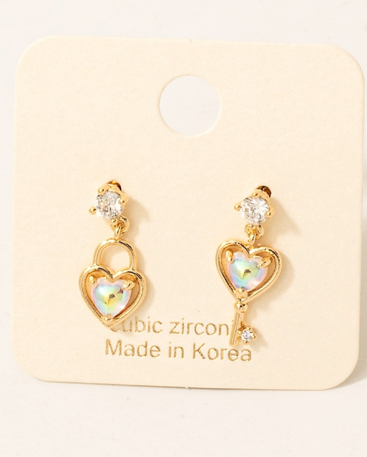 KE8702 Heart Lock and Key Stud Earrings-Gold