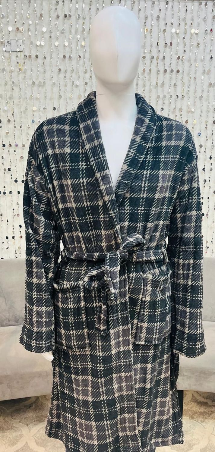 Men&#39;s Coral Fleece Plaid Robe-Grey/Black