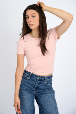 53T151S11 Roxi SS Crew Neck-Dusty Peach