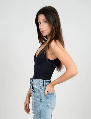 54T002S13 Valentina Sleeveless Bodysuit-Black