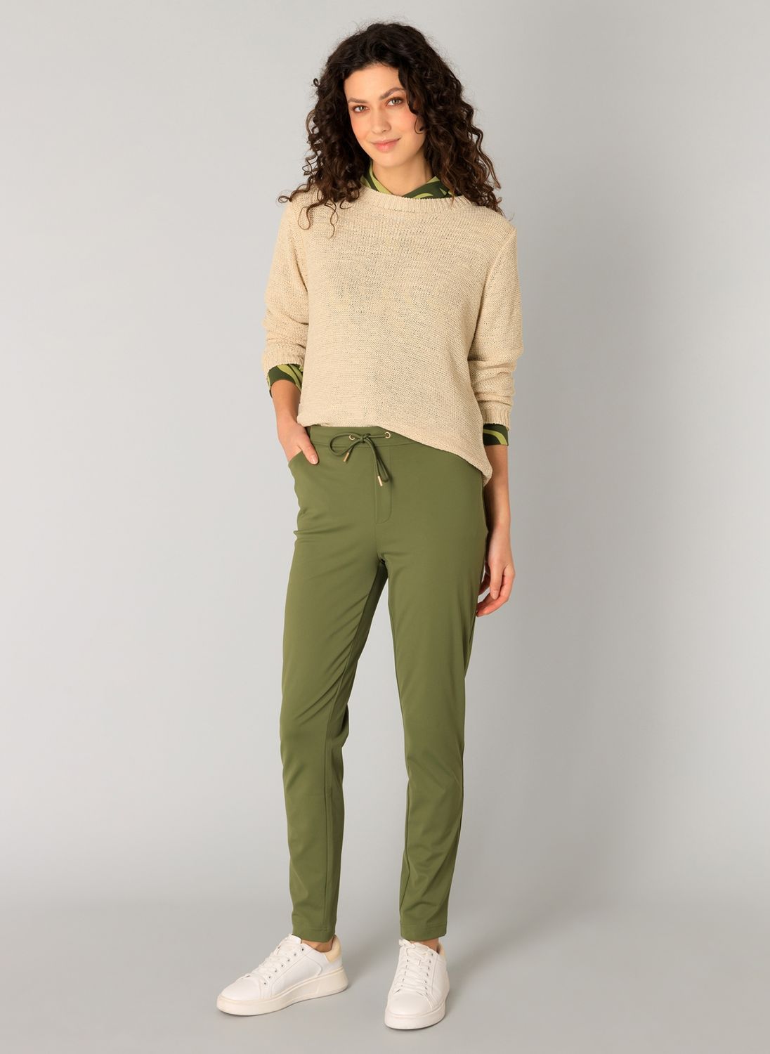 05142 Olina Essential Pants-Dark Olive