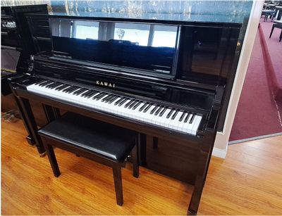 Like New Kawai K-400 48&quot; Upright Piano for sale.