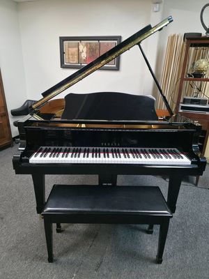 YAMAHA Baby Grand (5'3") Piano w/ Disklavier Player. Must See!! YAMAHA Baby Grand (5'3") Piano w/ Disklavier Player. Must See!!