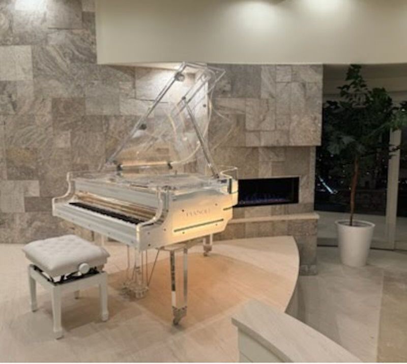 (New) PIANOLI Crystal Acrylic Grand Piano w/QRS PNO4 Player &amp; LED Case. Transparent / Clear Cabinet. Luxury Player Piano